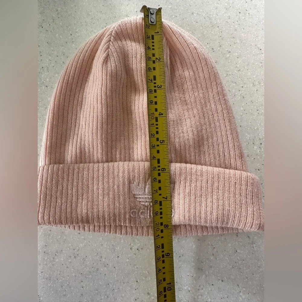 Adidas Peach Ribbed acrylic Beanie Hat! Soft! Embroidered logo. One size.