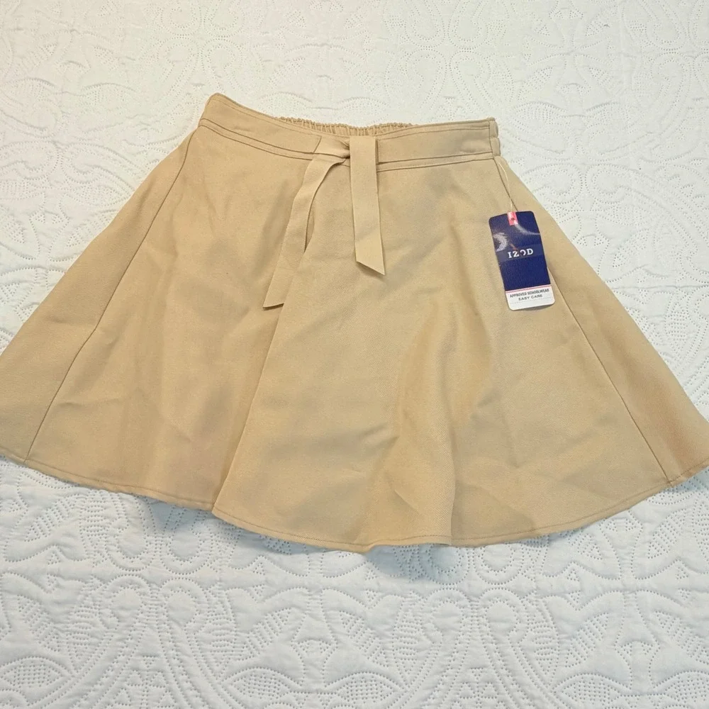 IZOD Girls Khaki School Uniform Skort Size 8 Regular Tan Easy Care NWT