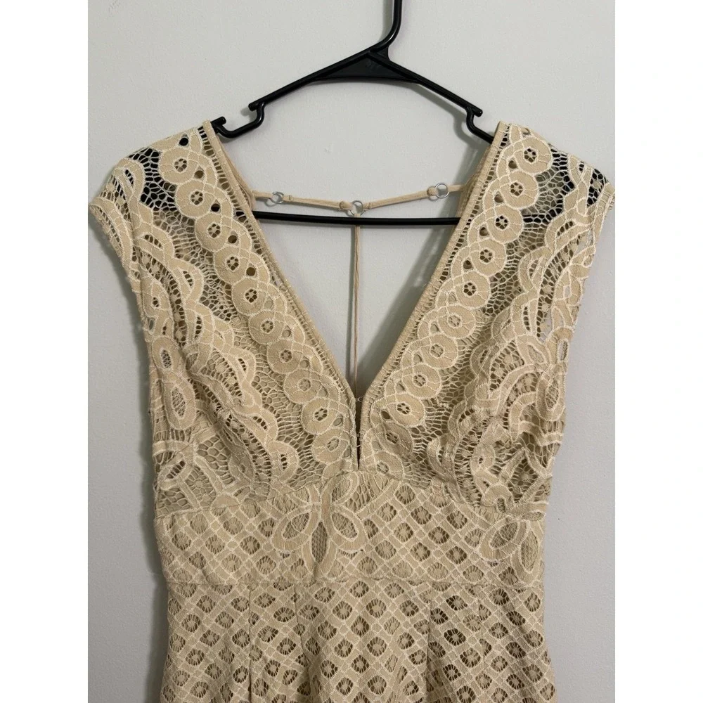 Free people Sz 4 Embroidered Lace one million lovers Dress Sexy Boho Beach Date