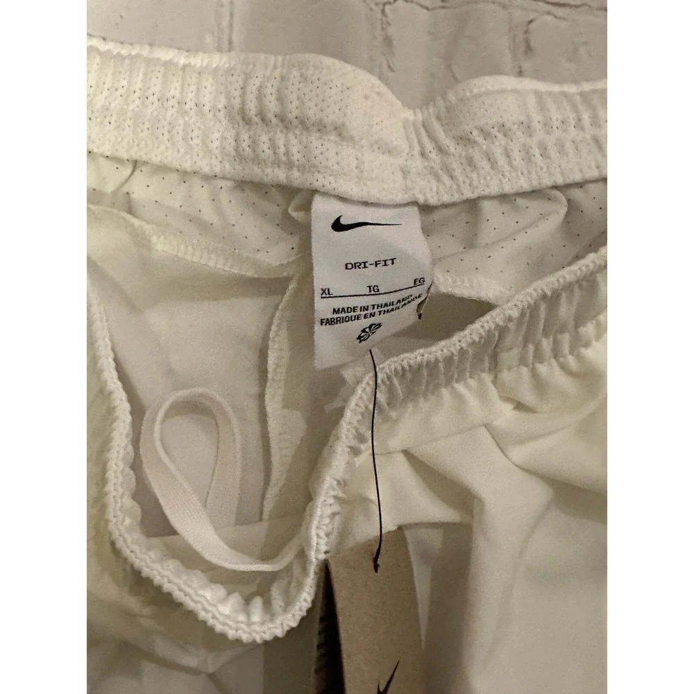 NIKE Soccer Shorts 5' X-Large Mens White Black Culture Of Football Dri Fit Sail