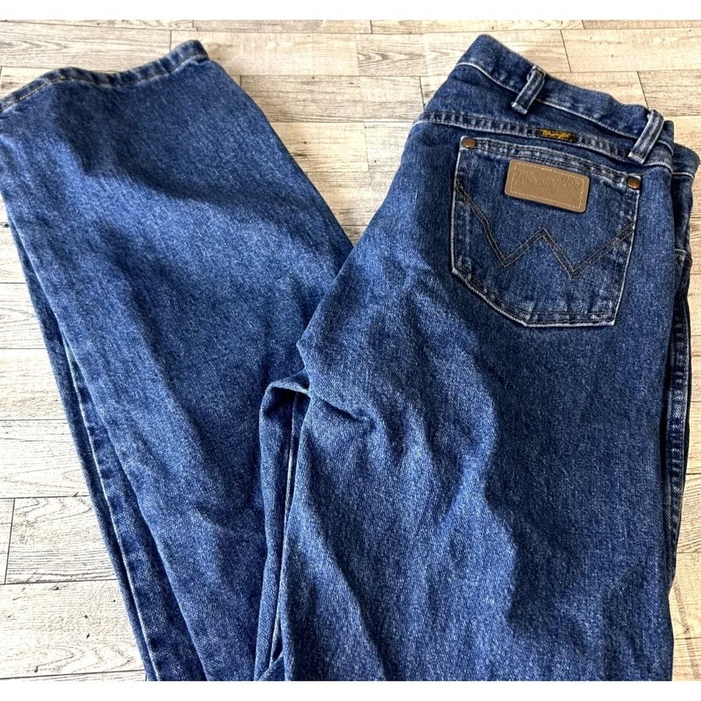 Men's Wrangler Jeans pants Size 34x32 Blue Denim Western Workwear Country