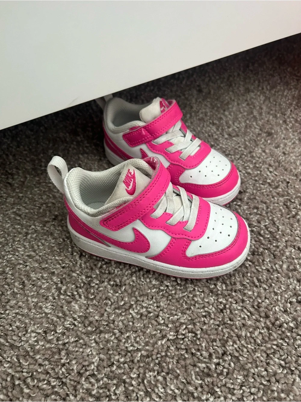 Nike classic hook