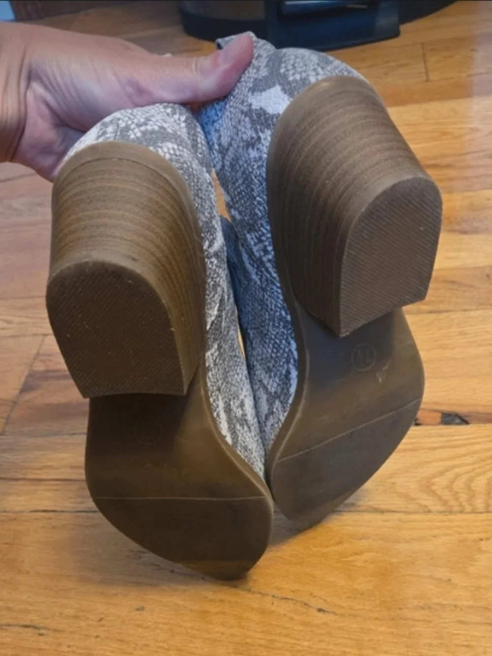Universal Thread Gray Snake-Print Cutout Ankle Booties