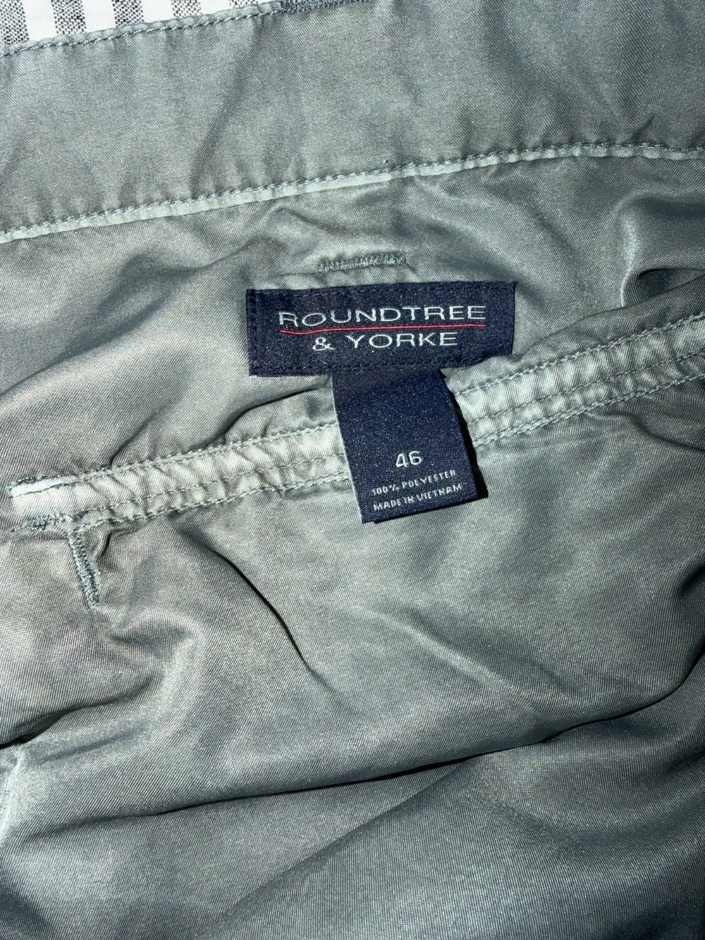 Roundtree & Yorke men’s big and tall Mauve-Brown and gray Cargo Shorts size 46