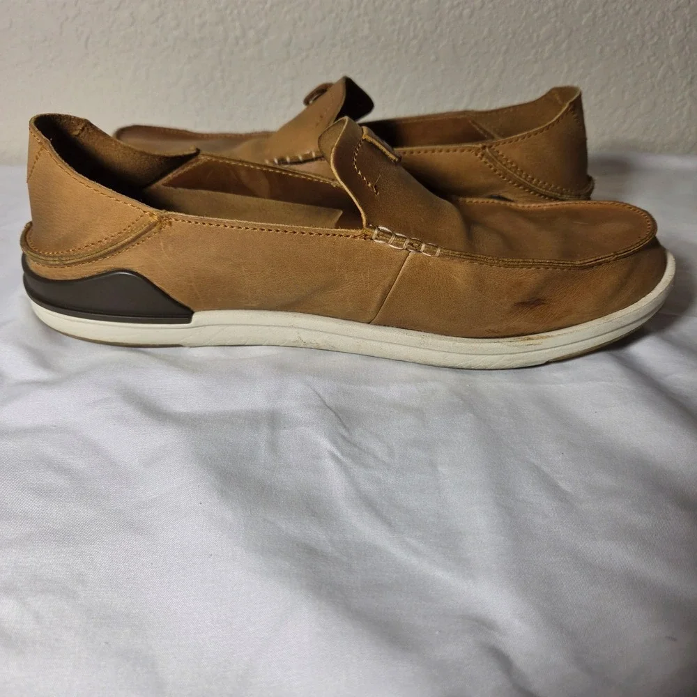 OluKai kakaha leather