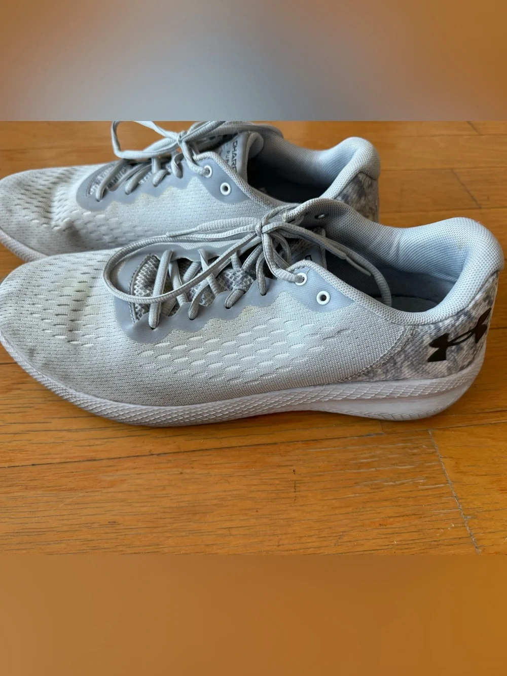 Under Armour fit secure closure