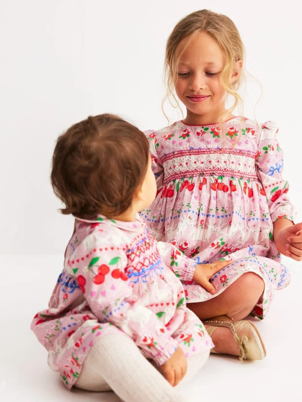 Mini Boden cute smocked