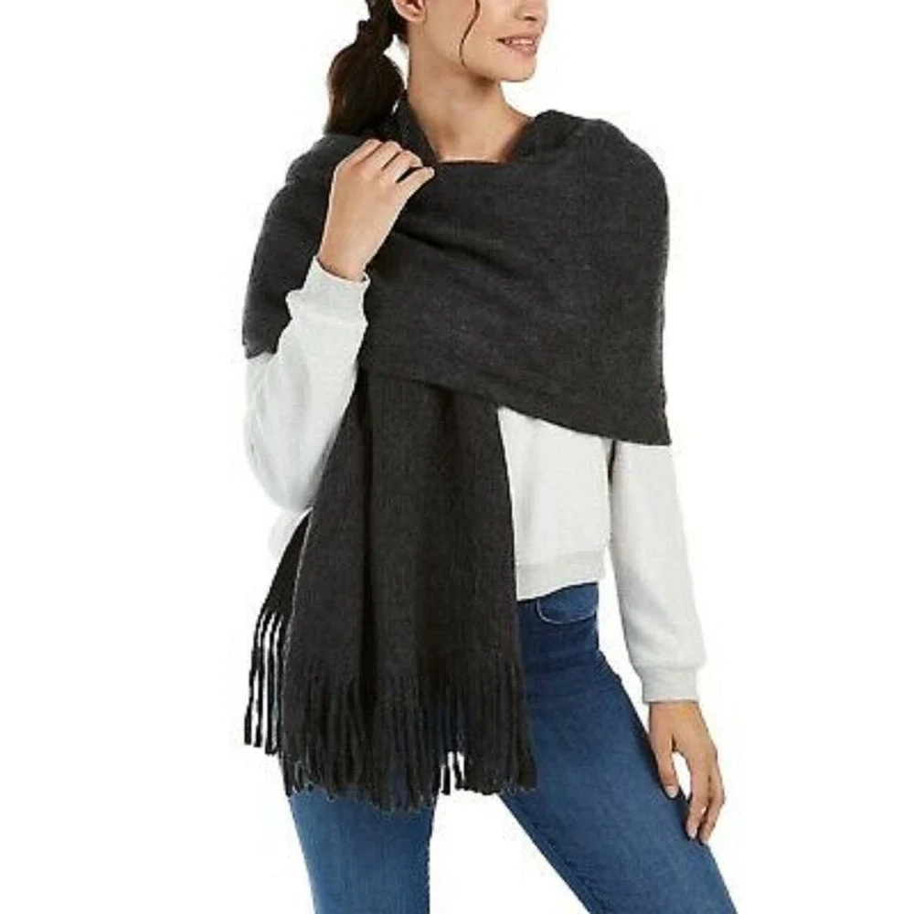 STEVE MADDEN oversized super soft knit long fringes women's‎ scarf muffler BLACK