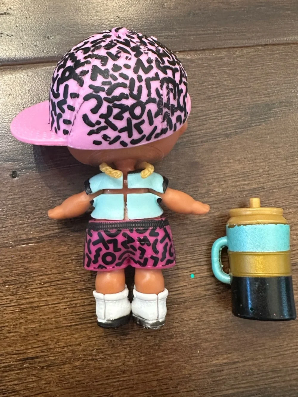 EUC L.O.L. Surprise! Pink & Teal Trendy Fashion Doll with Gold Bottle