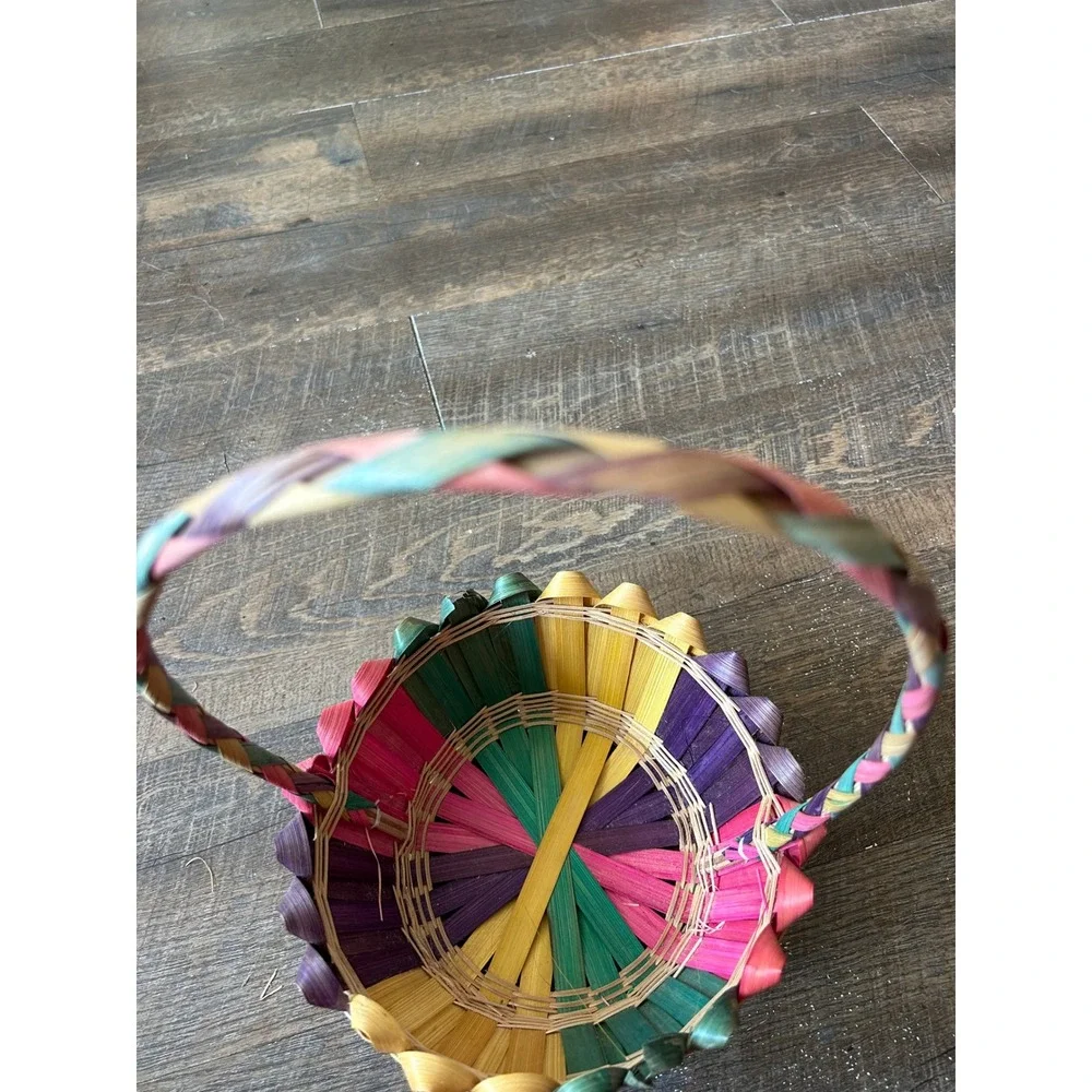 N/A handcrafted woven