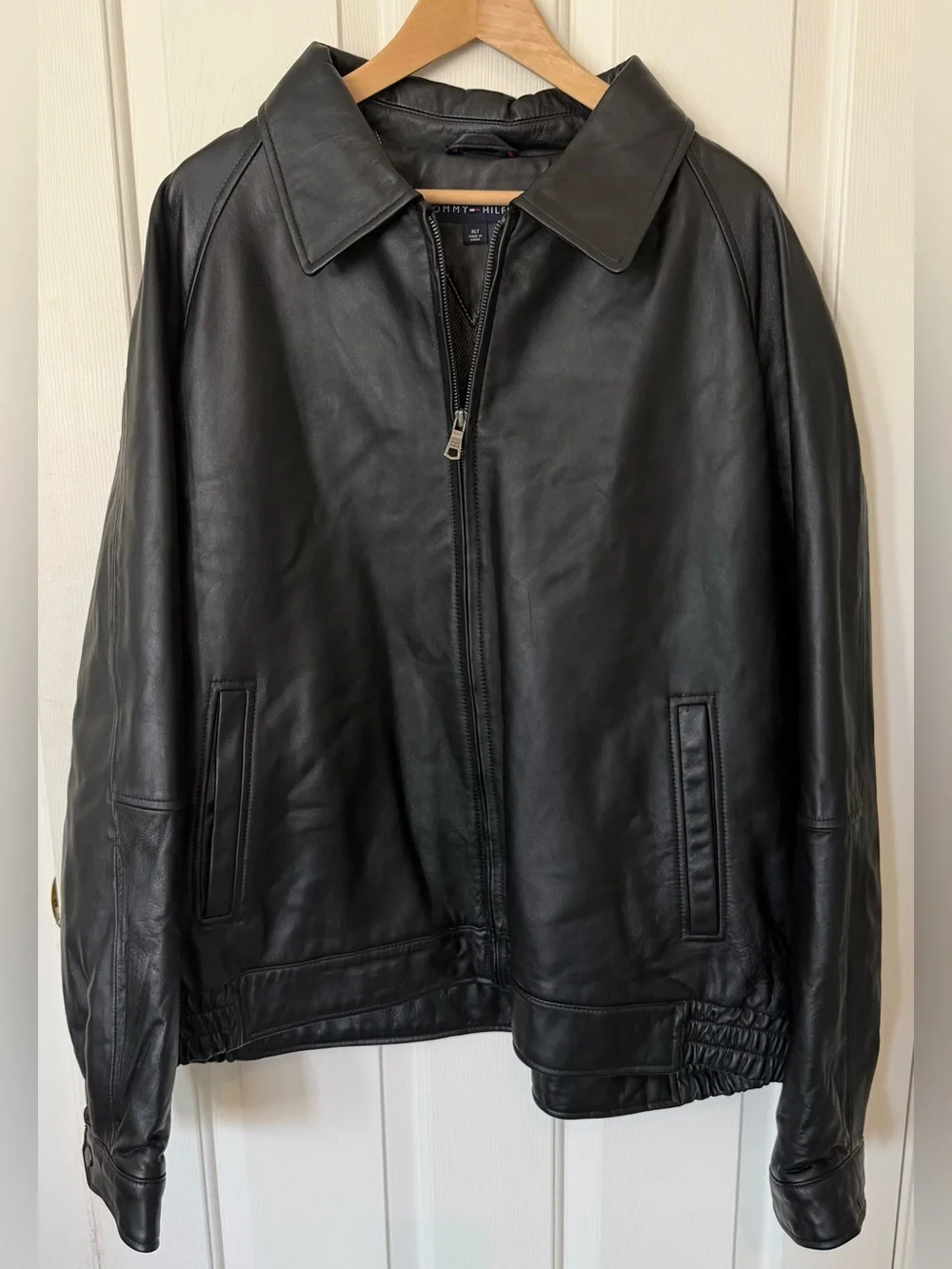 Tommy Hilfiger sleek tommy