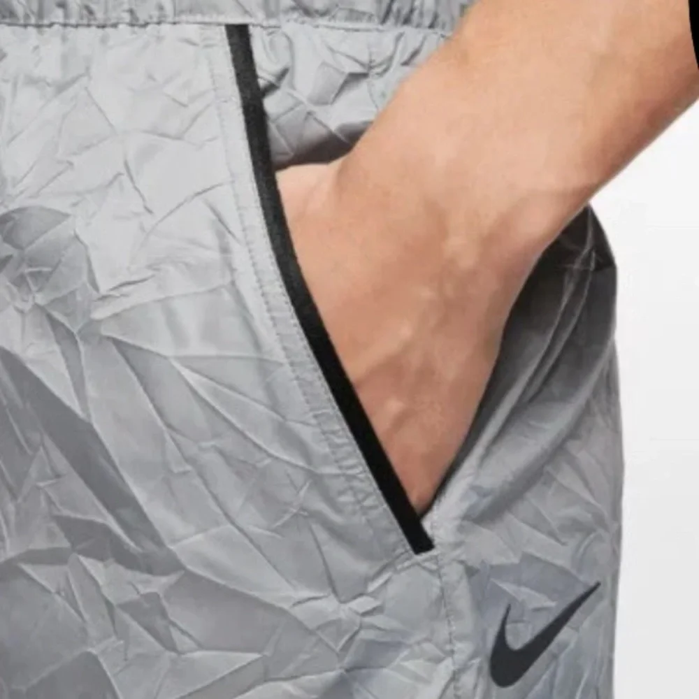 Nike Sportswear Tech Pack 9” Nylon Gray Crinkle Shorts CJ5188-073 XL
