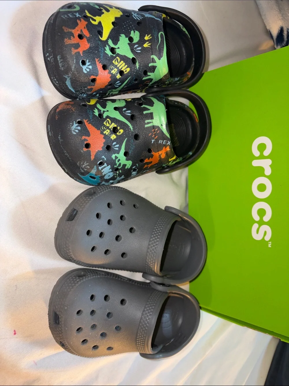 CROCS two pairs