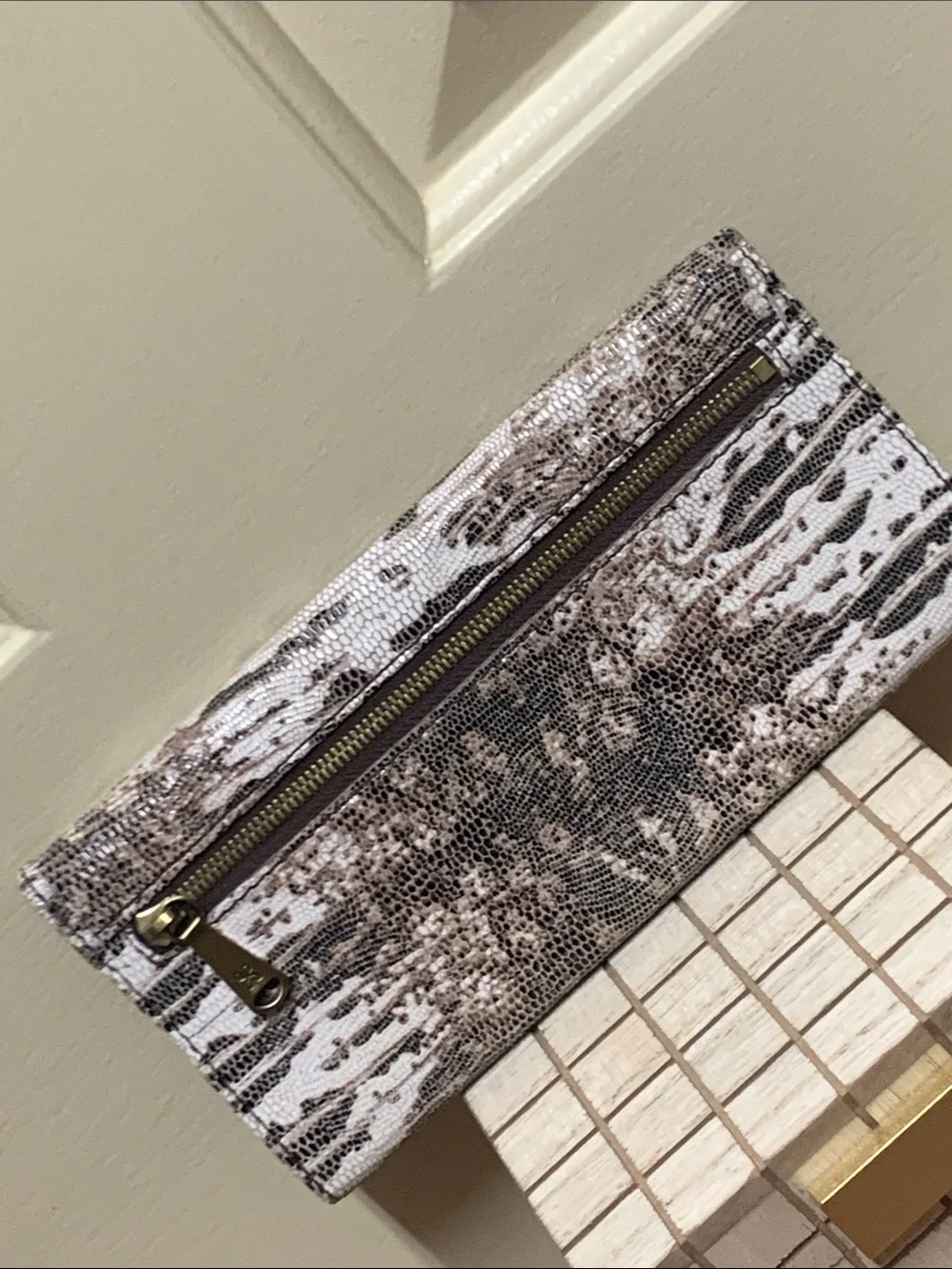 HOBO snakeskin print