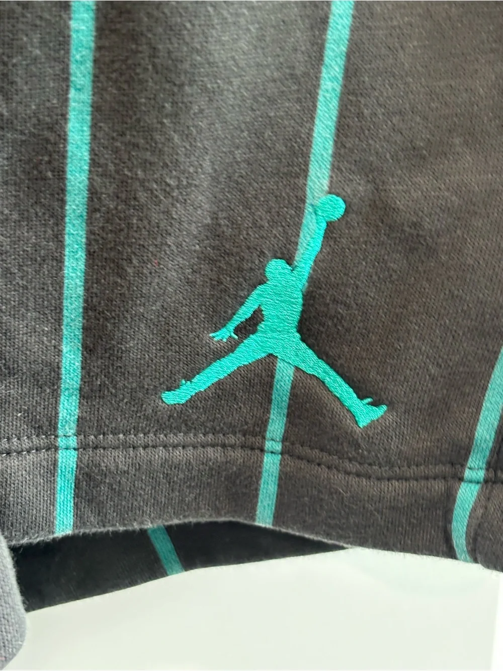 Jordan casual drawcord contrasting