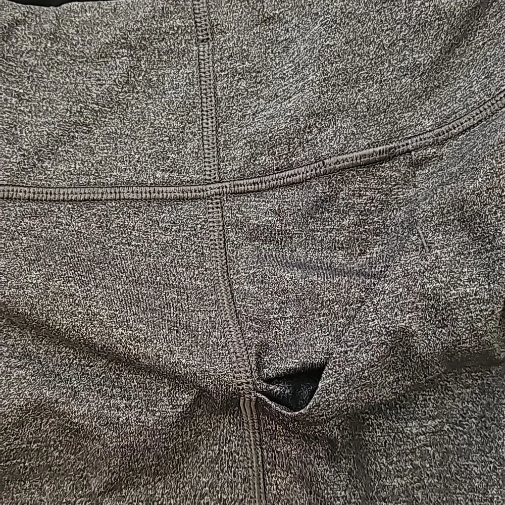 lululemon athletica leggings are