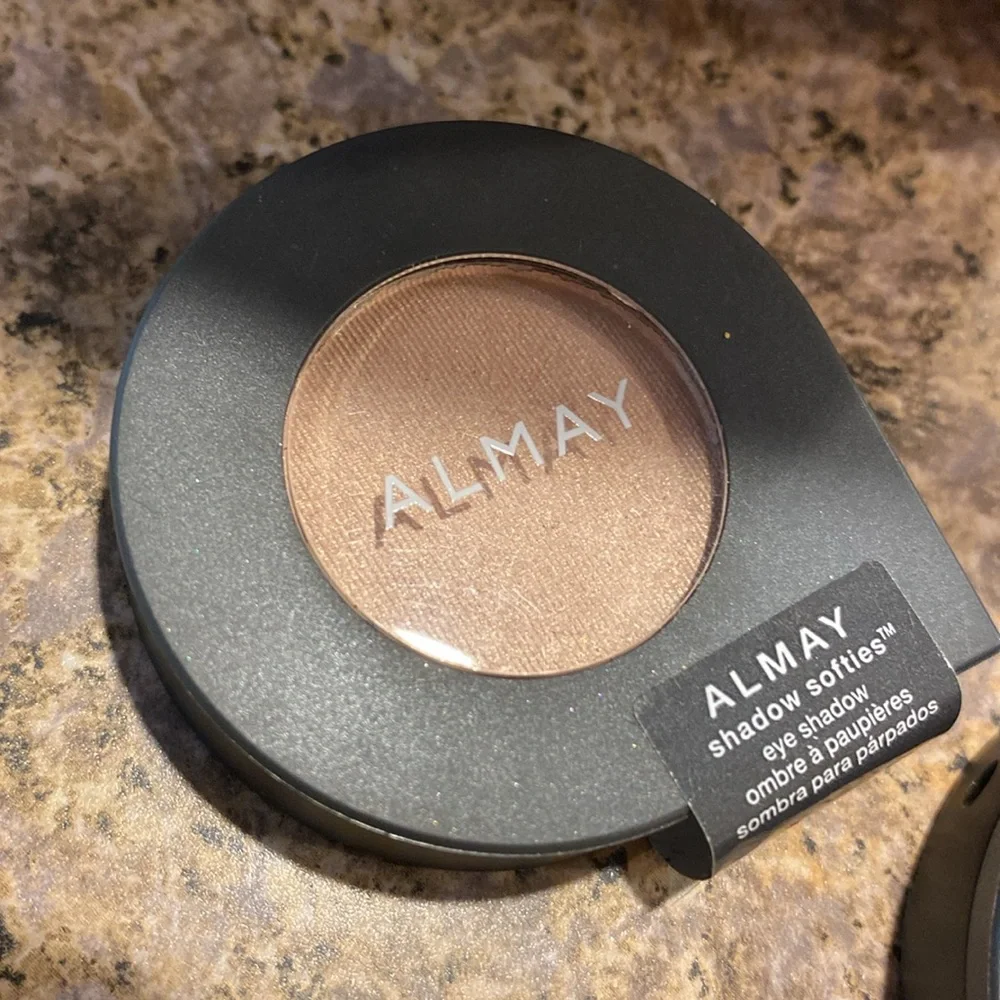 Almay lot eye