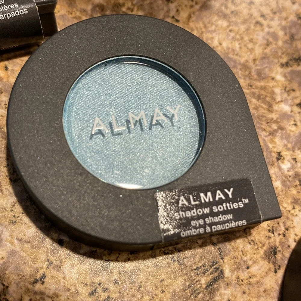 Almay lot eye