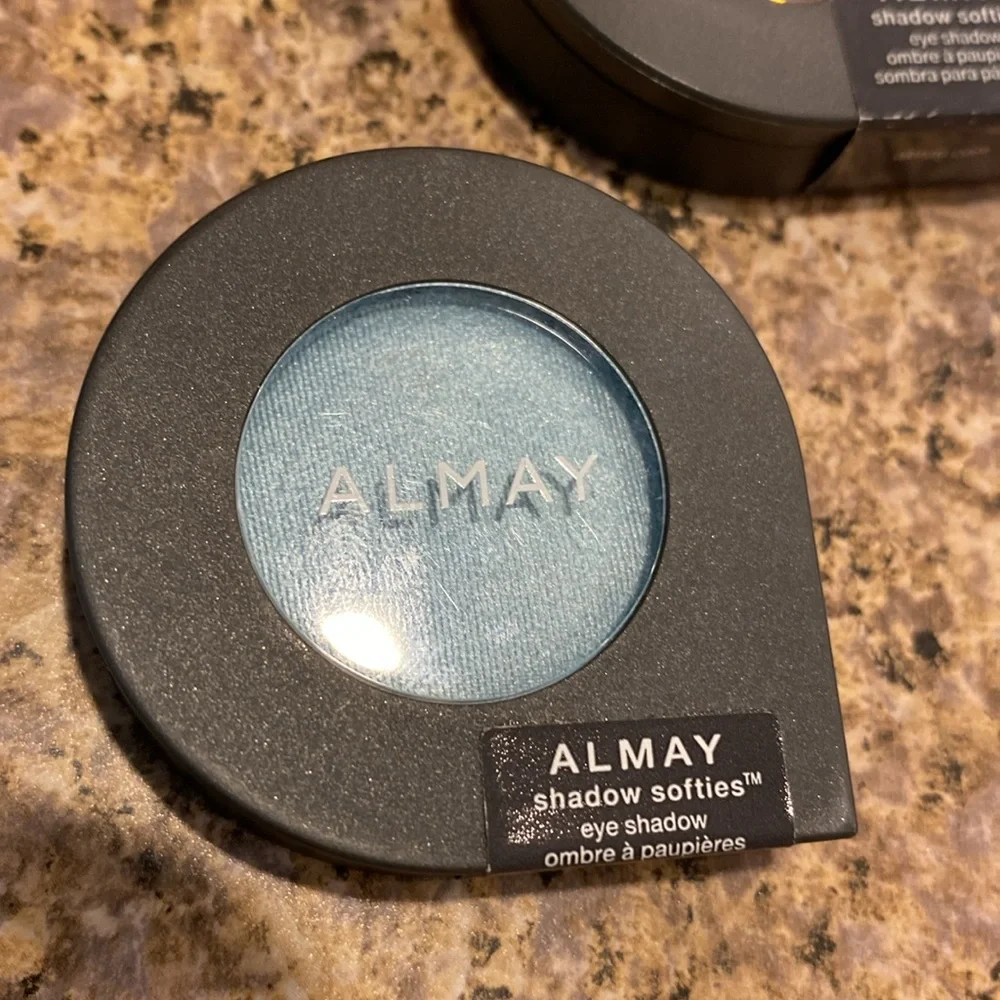 Almay lot eye