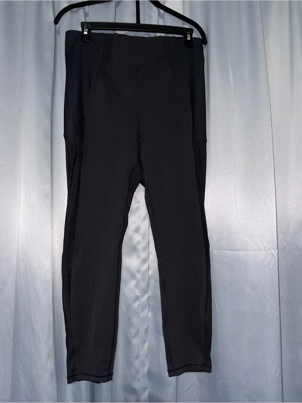 lululemon athletica classic black