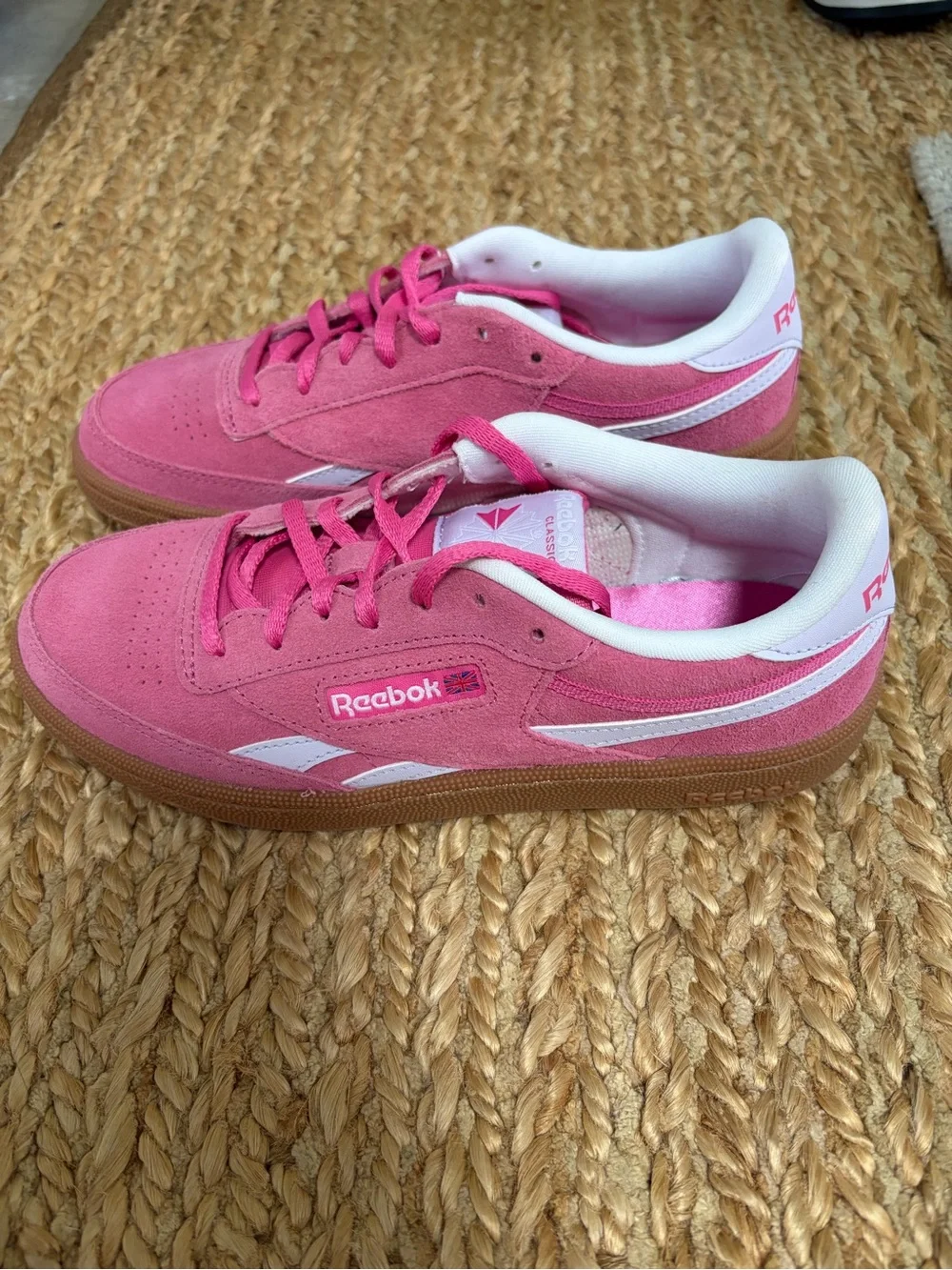 Reebok features details