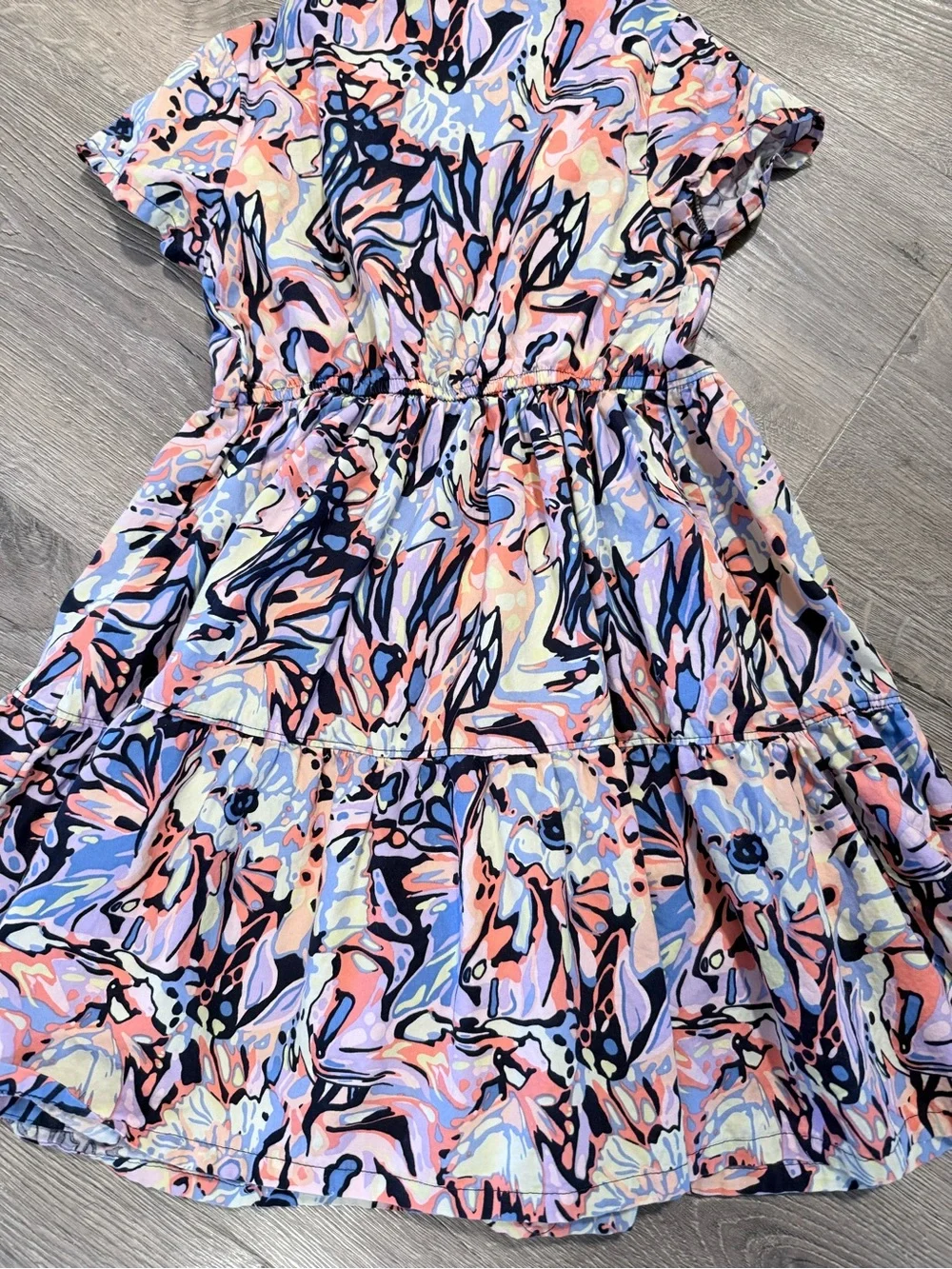 Vince Camuto short sleeve
