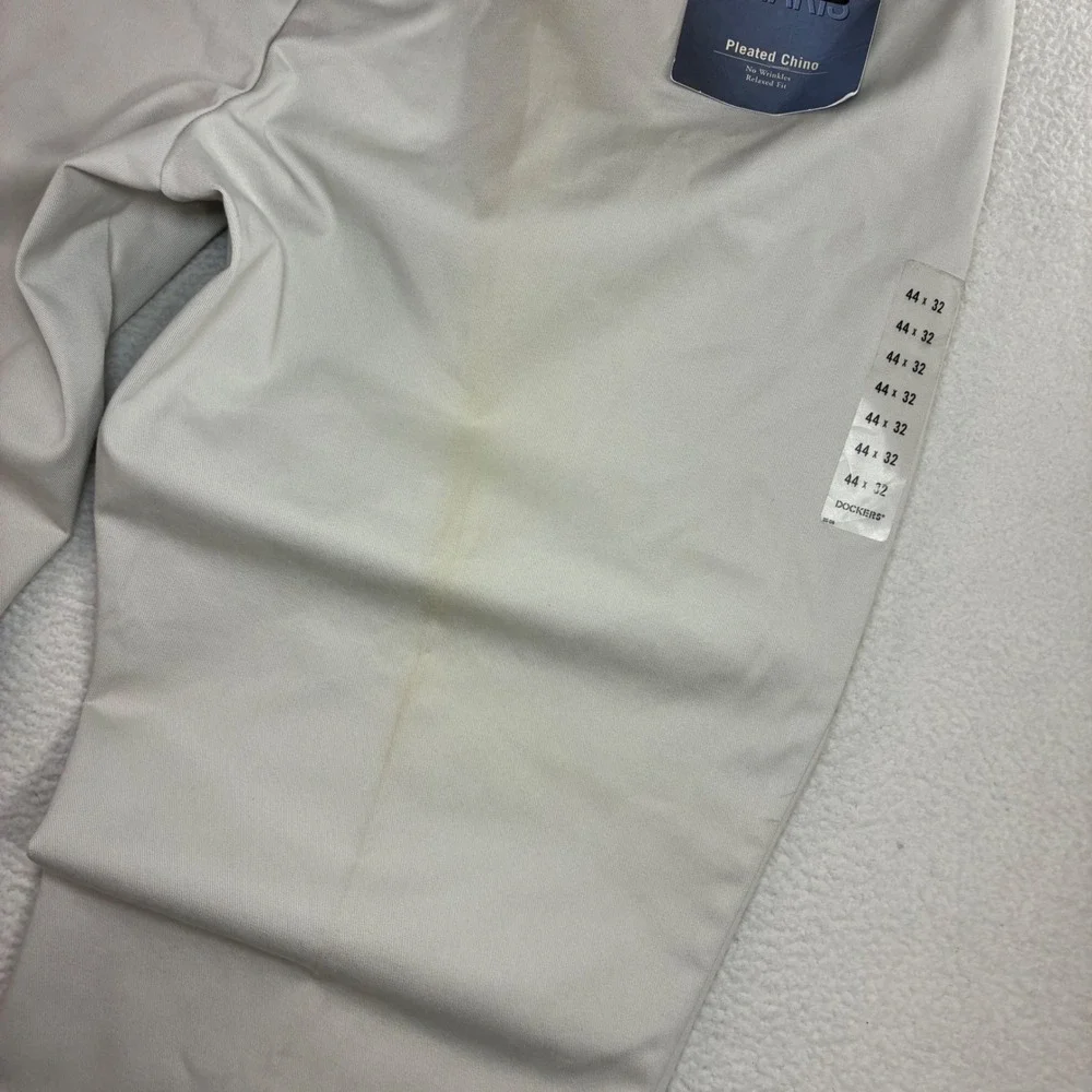 Dockers brand new