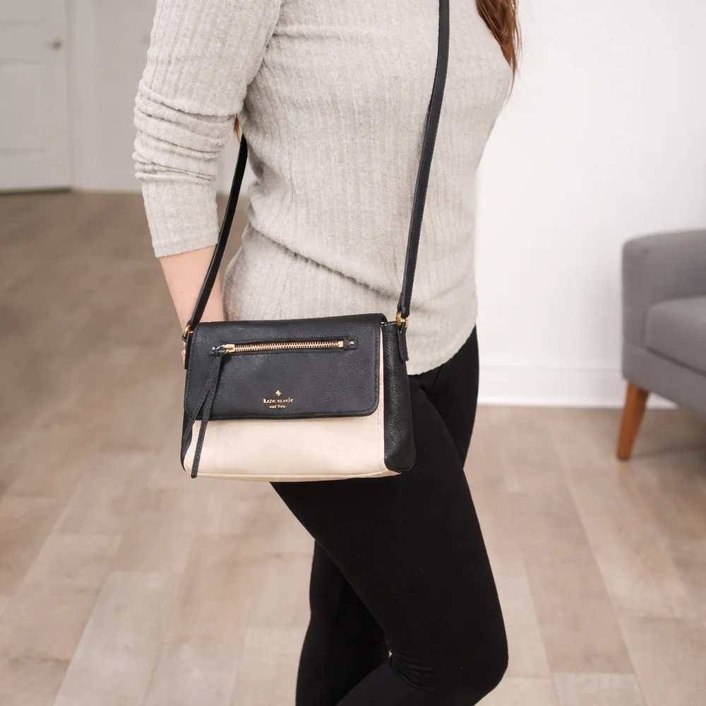 kate spade Black and Cream Pebbled Leather Crossbody Bag