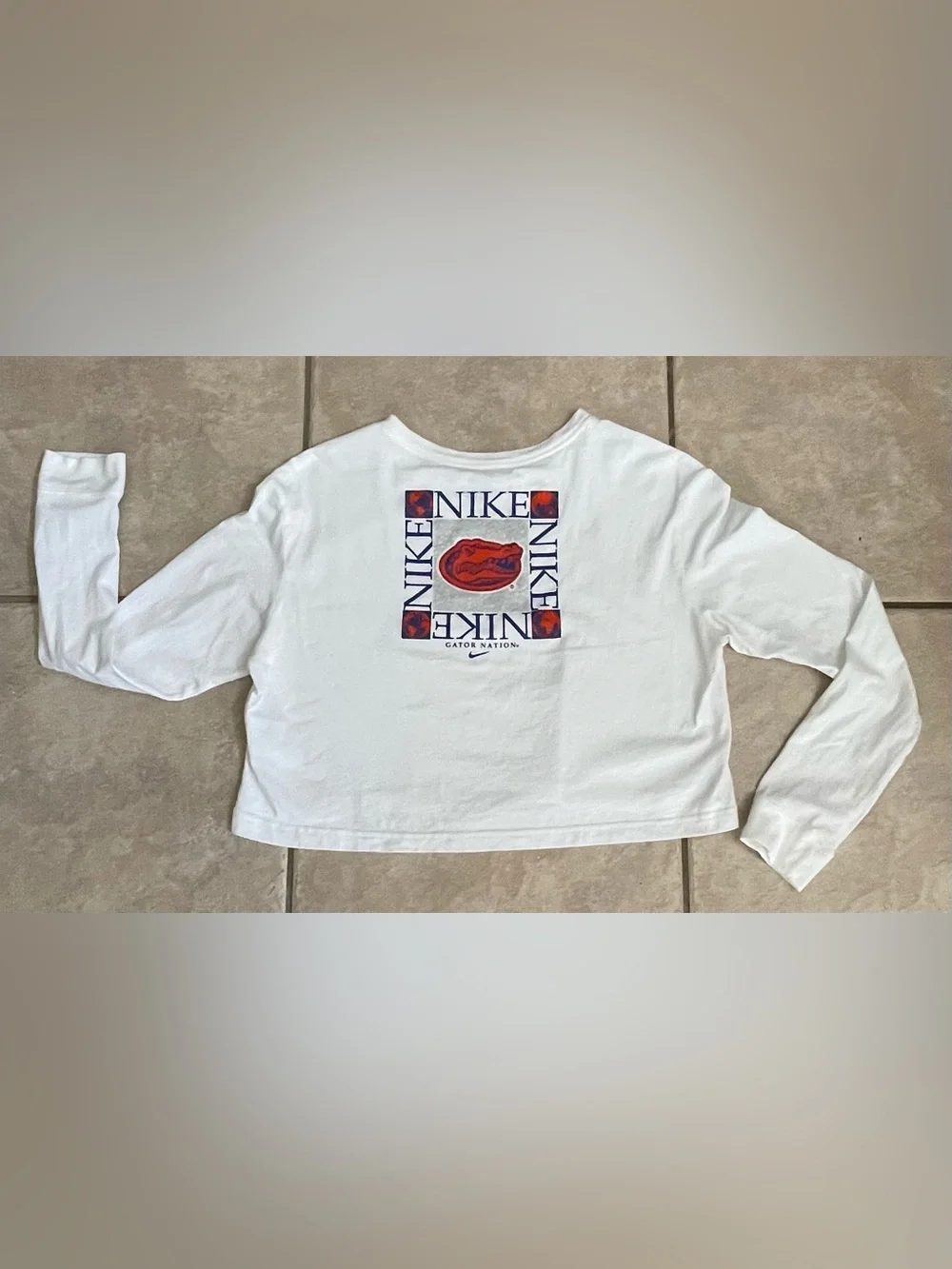 Nike Women’s White Florida Gators Cropped Long-Sleeve T-Shirt, Size M