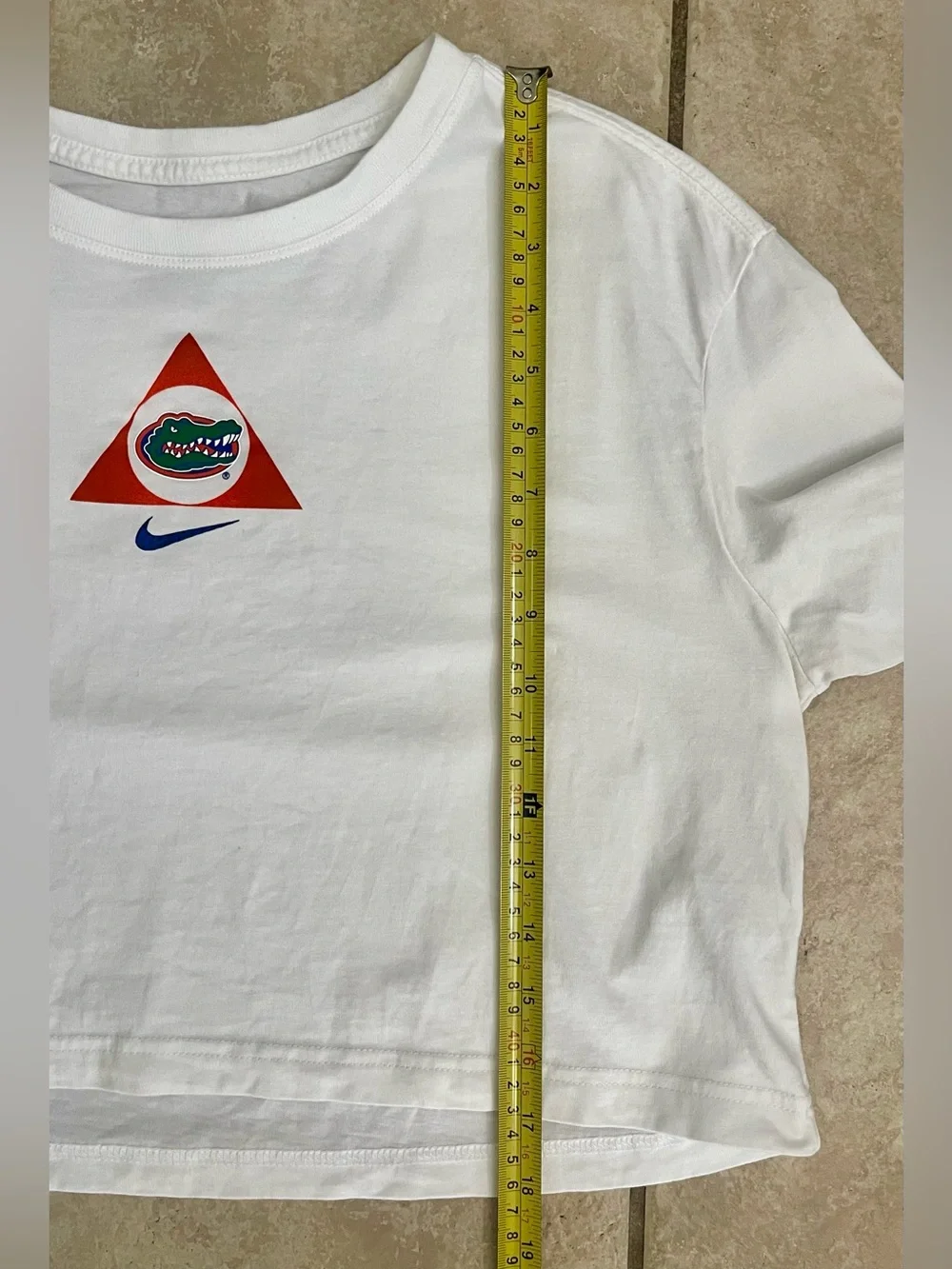 Nike Women’s White Florida Gators Cropped Long-Sleeve T-Shirt, Size M