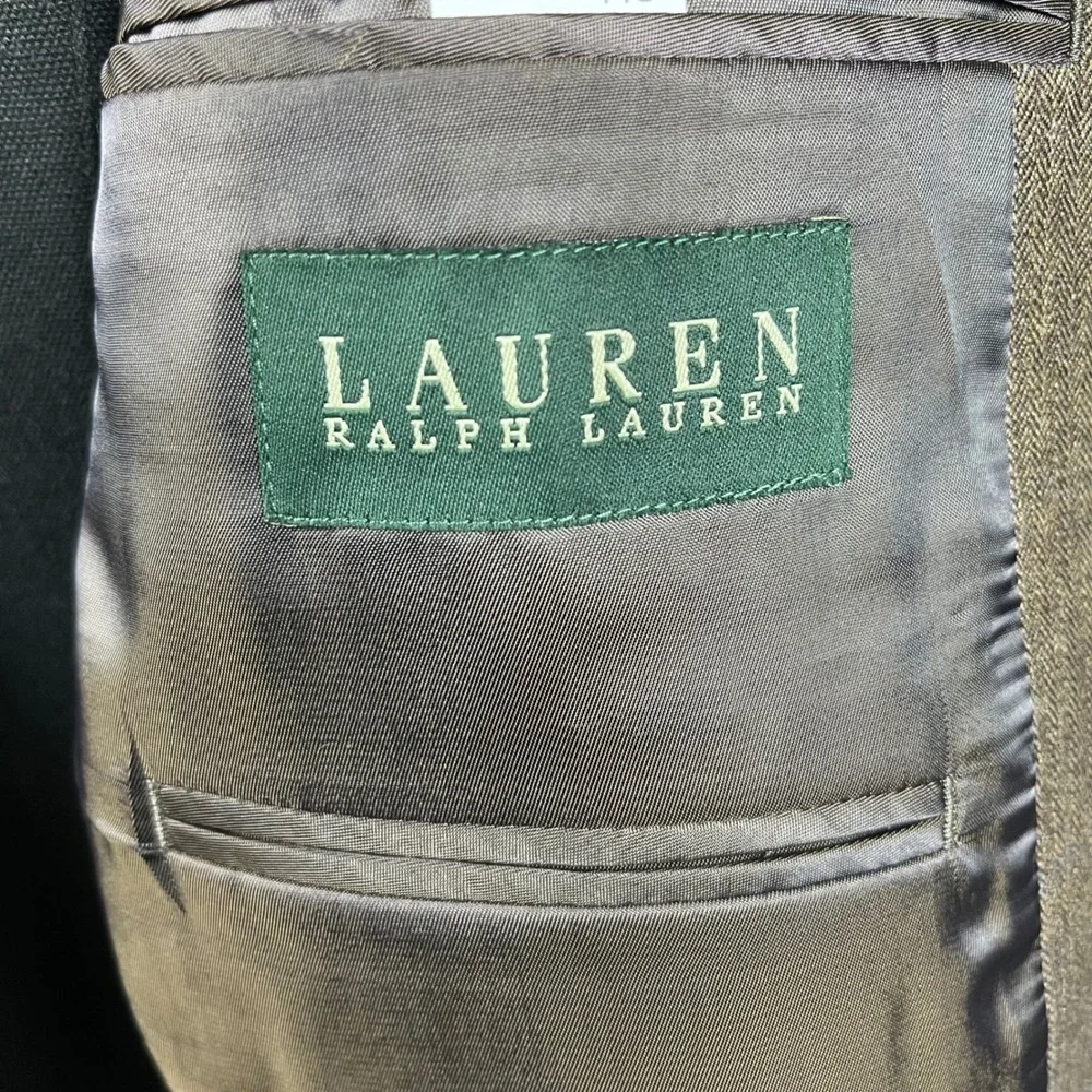 Lauren Ralph Lauren features fit