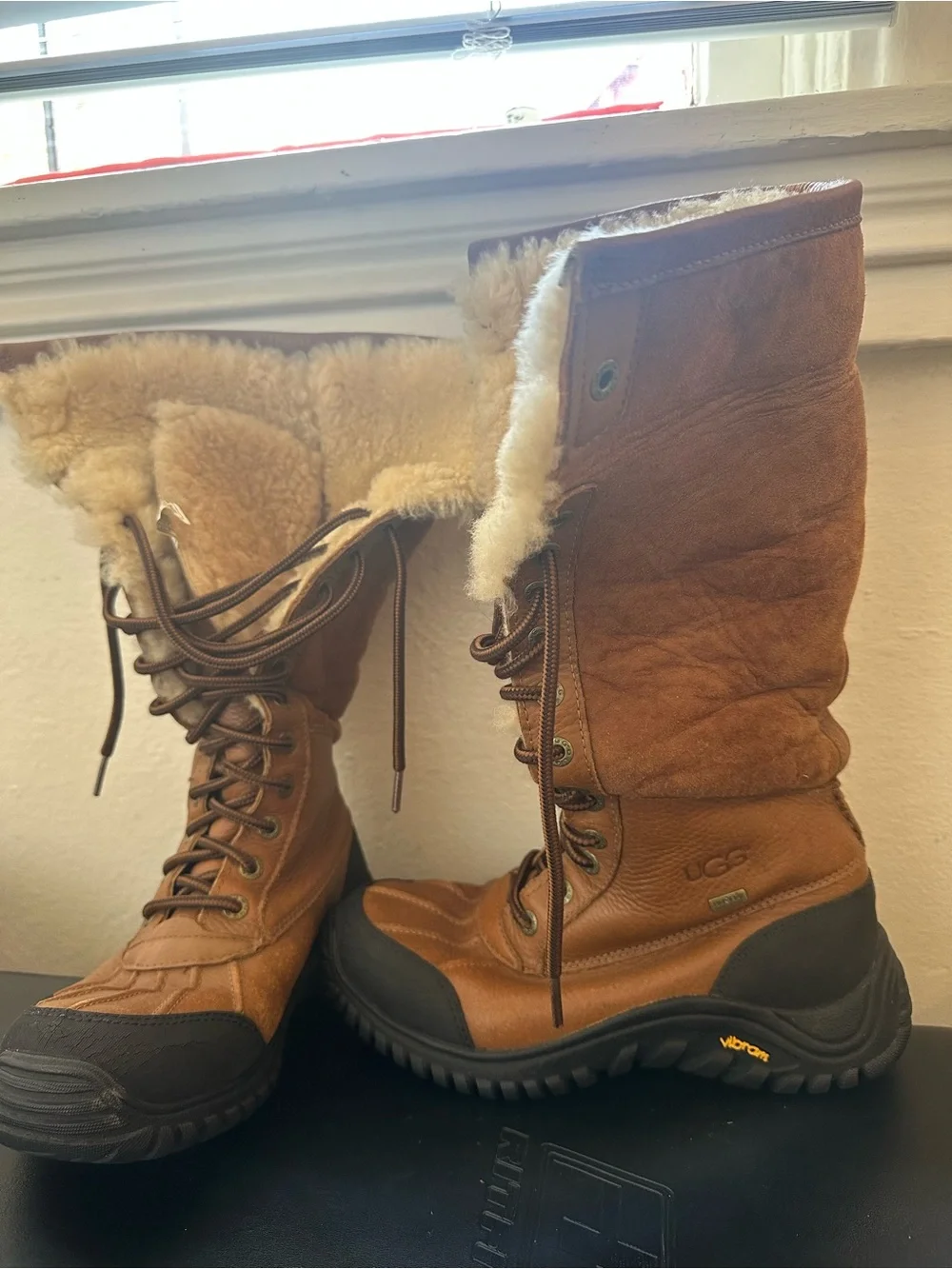 UGG laces leather boots