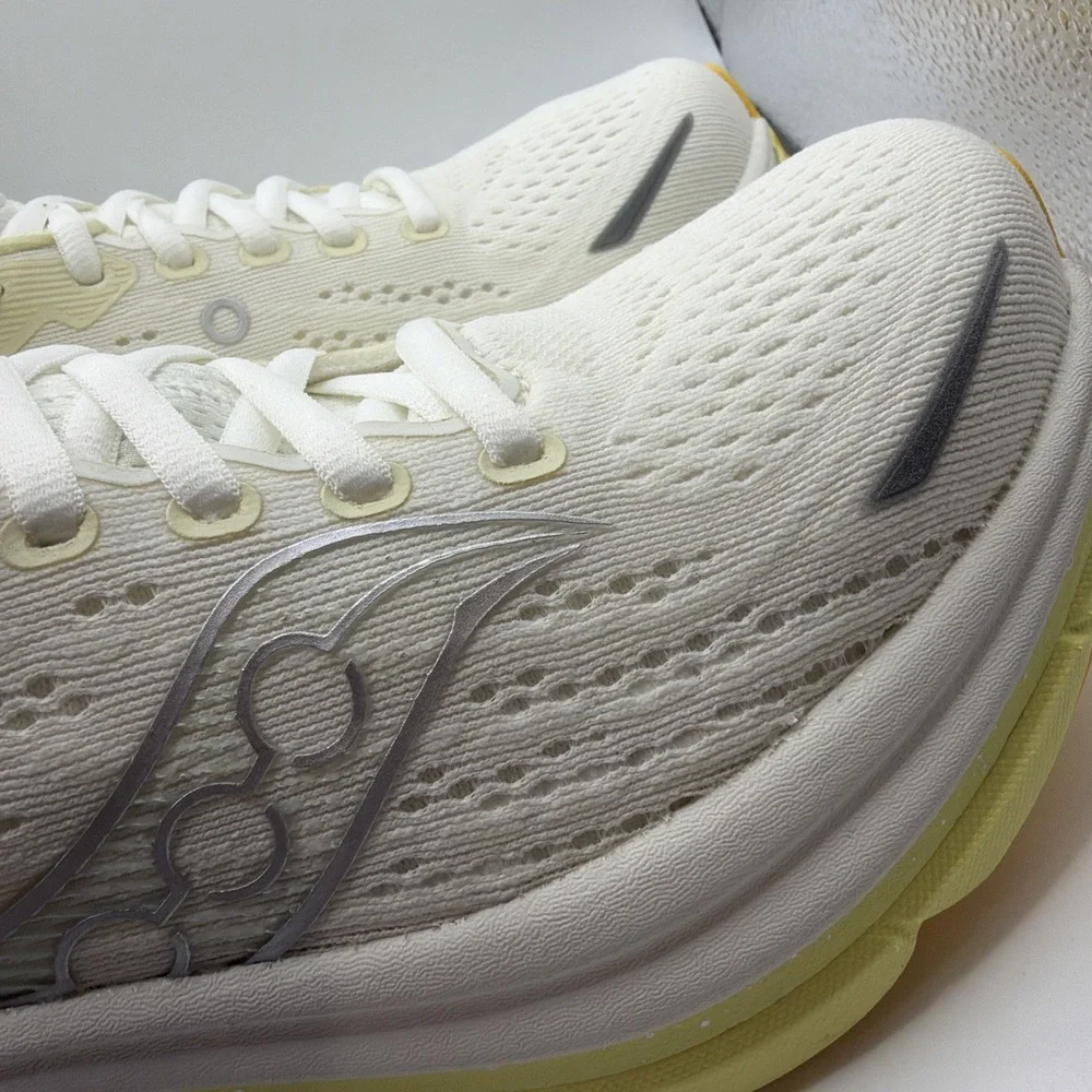Saucony women hurricane