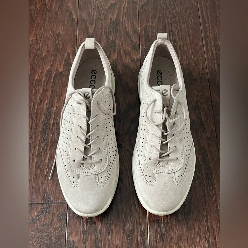 Ecco size flexure runner