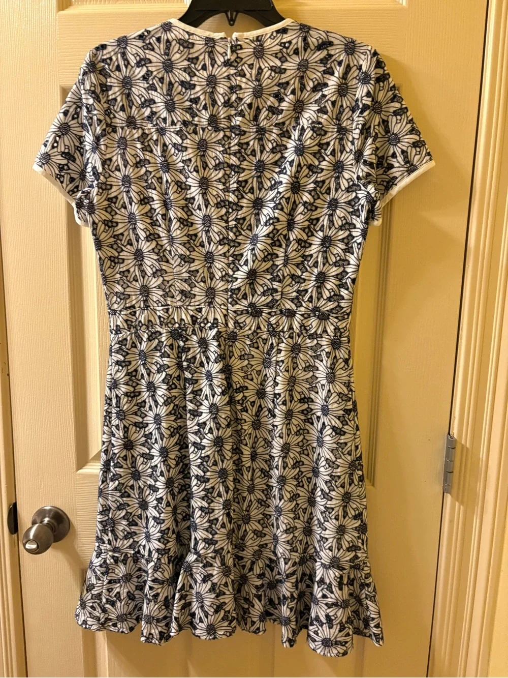 Michael Kors Sunflower Short Sleeve Fit-and-Flare Dress Size 6