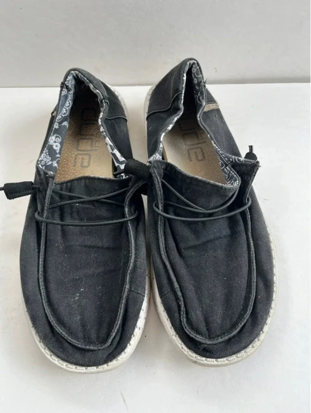 Hey Dude Women's Wendy Stretch Size 9 black comfy