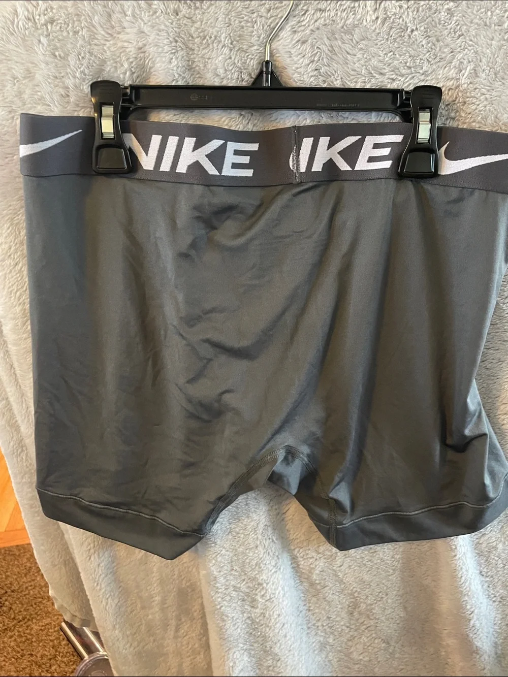 Nike clean waistband