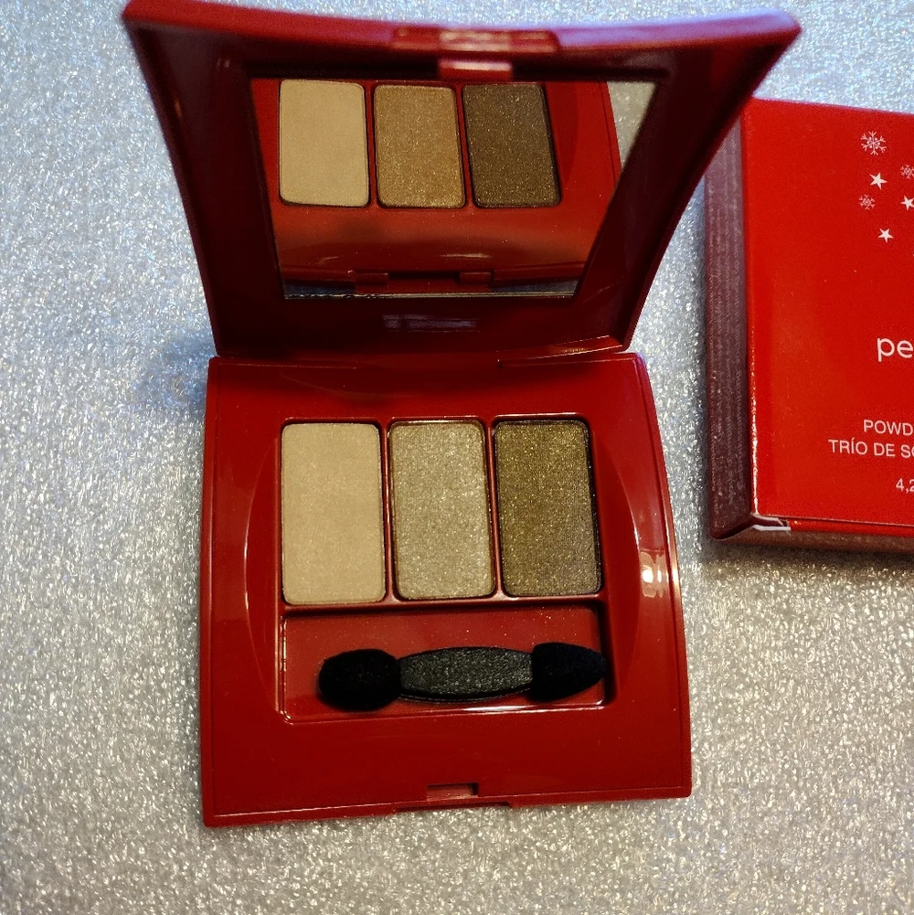 JAFRA cosmetics powder