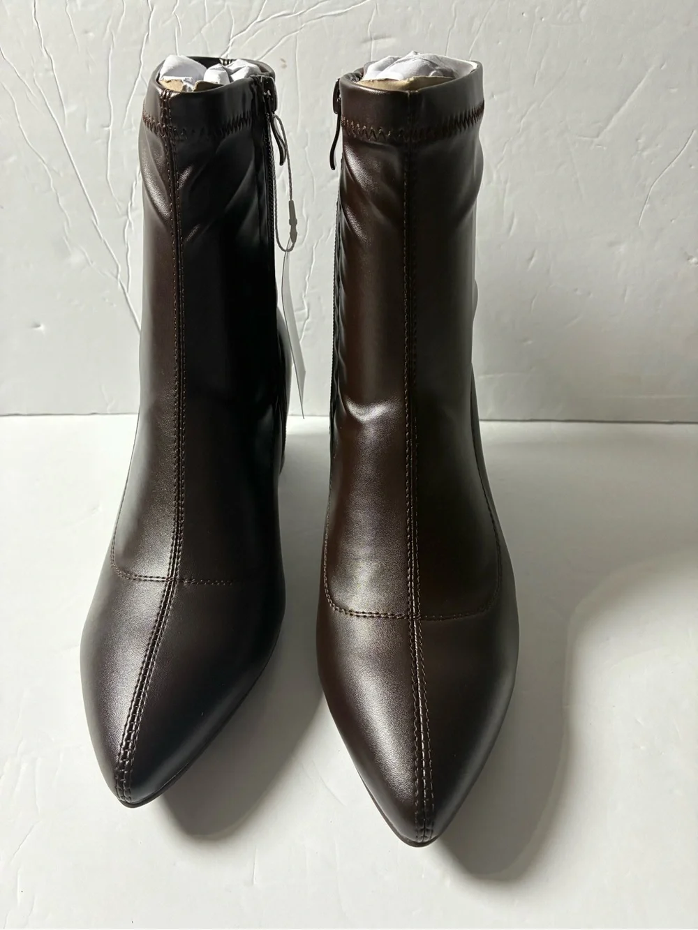 Aitiriss timeless black
