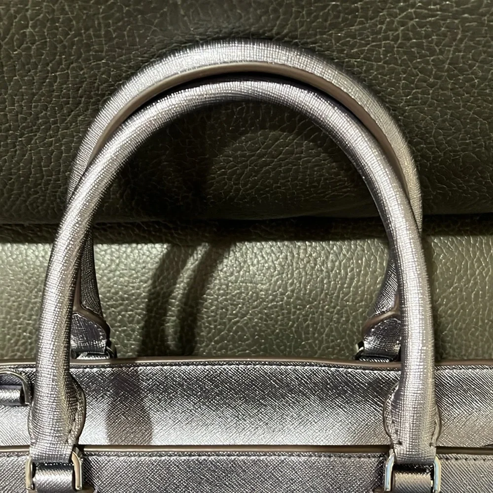 kate spade has tags