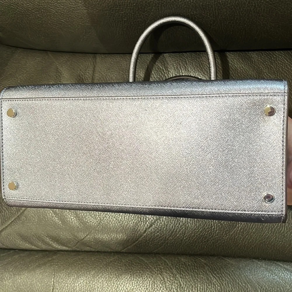 kate spade has tags