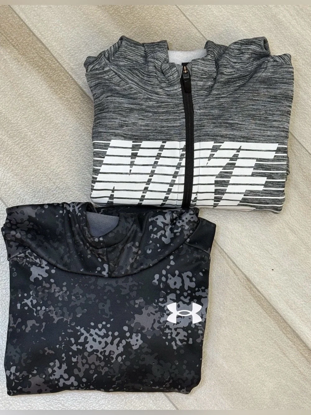 Nike Zip Up & Under Armour Pullover Hoodies Kids Size XL Gray Black Lot Of 2