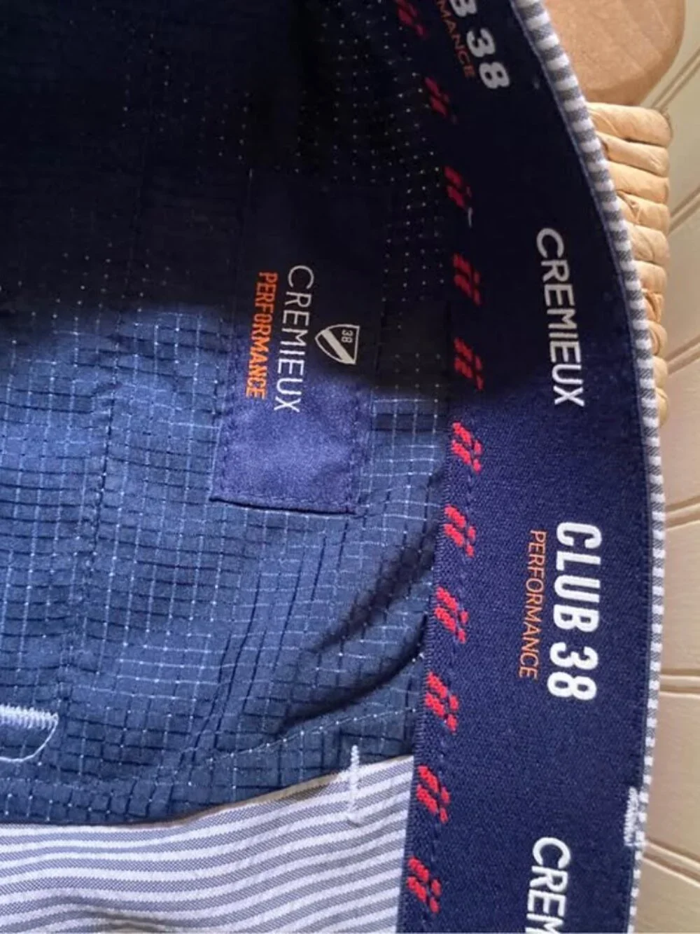 Cremieux Club Performance Men's Navy Shorts - Size 38 - Textured Tech