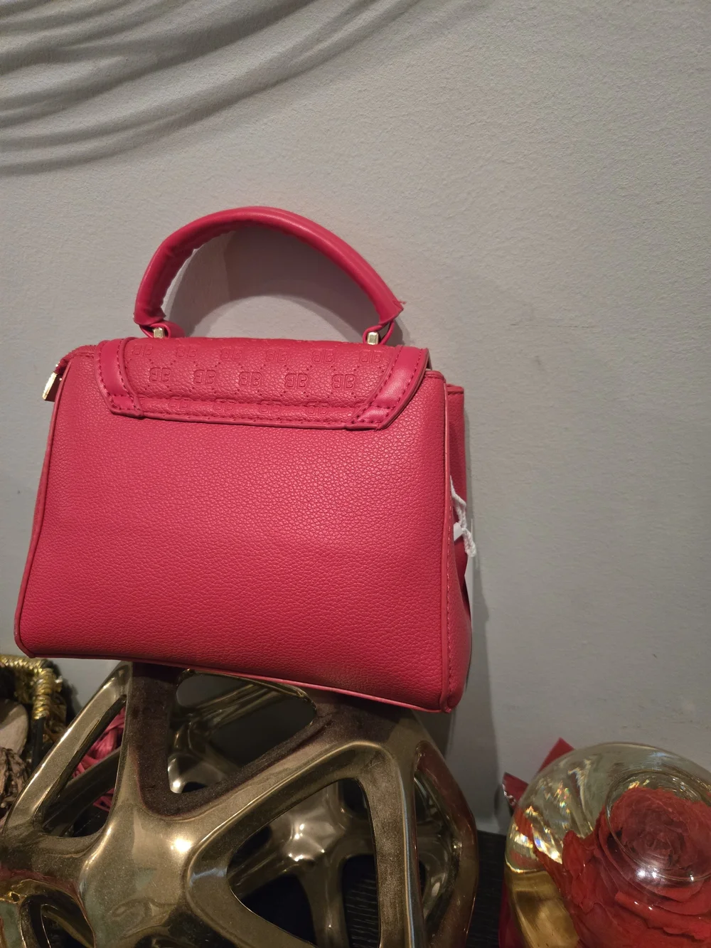 N/A stylish red