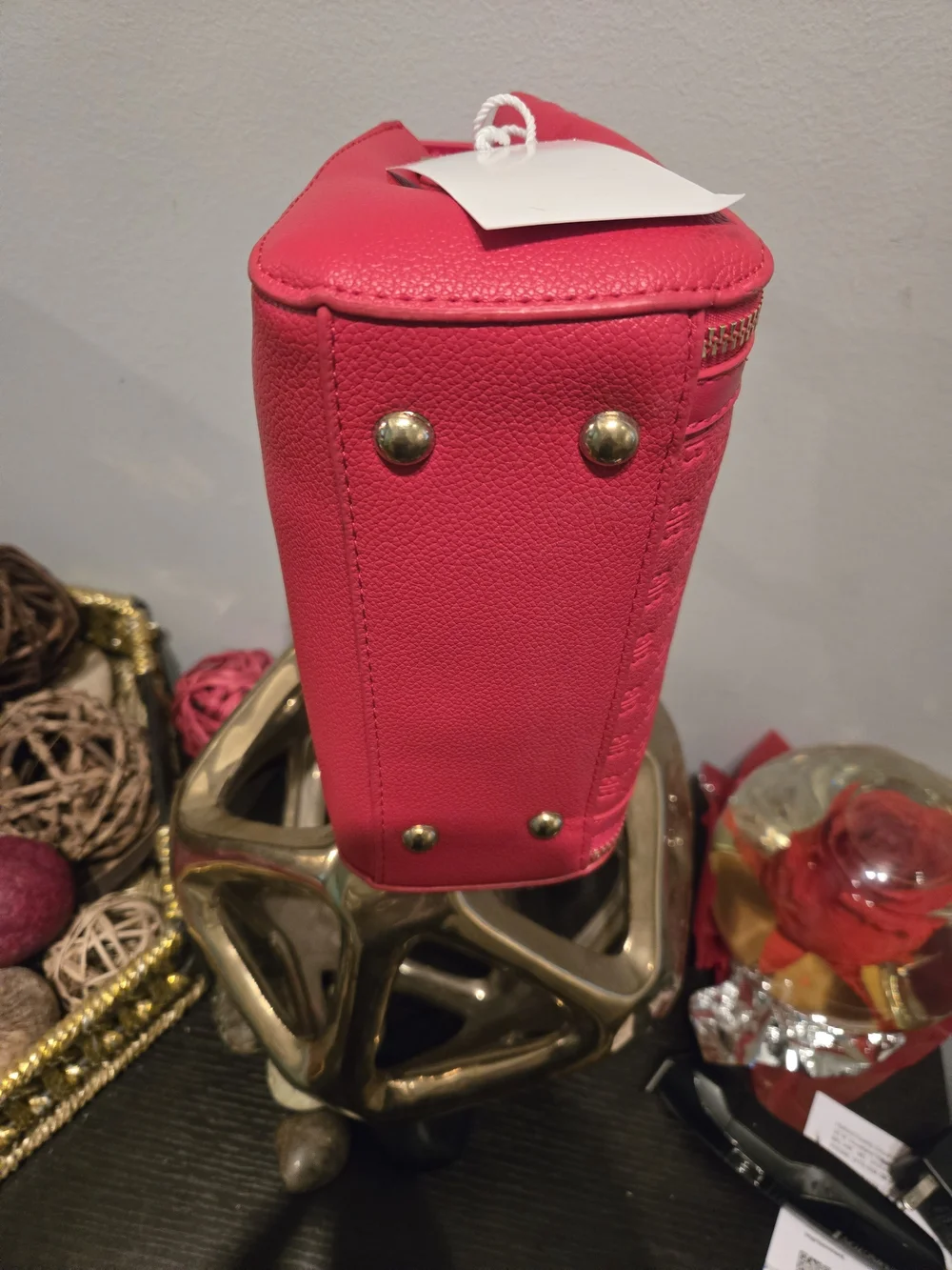 N/A stylish red