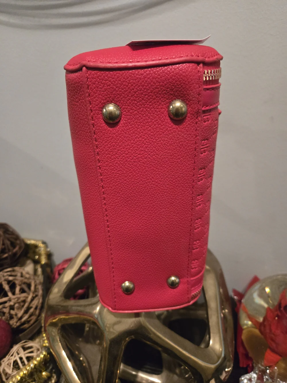 N/A stylish red
