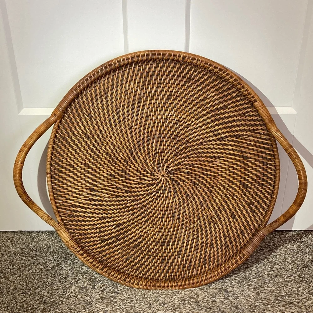 Pampered Chef Woven Selections Round Rattan Tray with Handles 17”