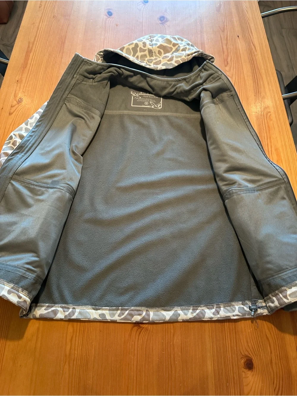 BURLEBO lightweight hooded