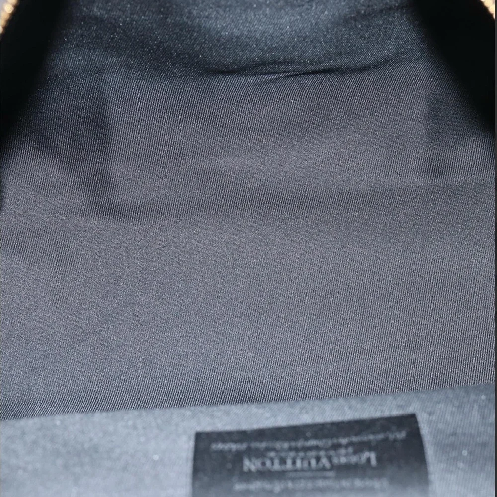 Louis Vuitton lock strap