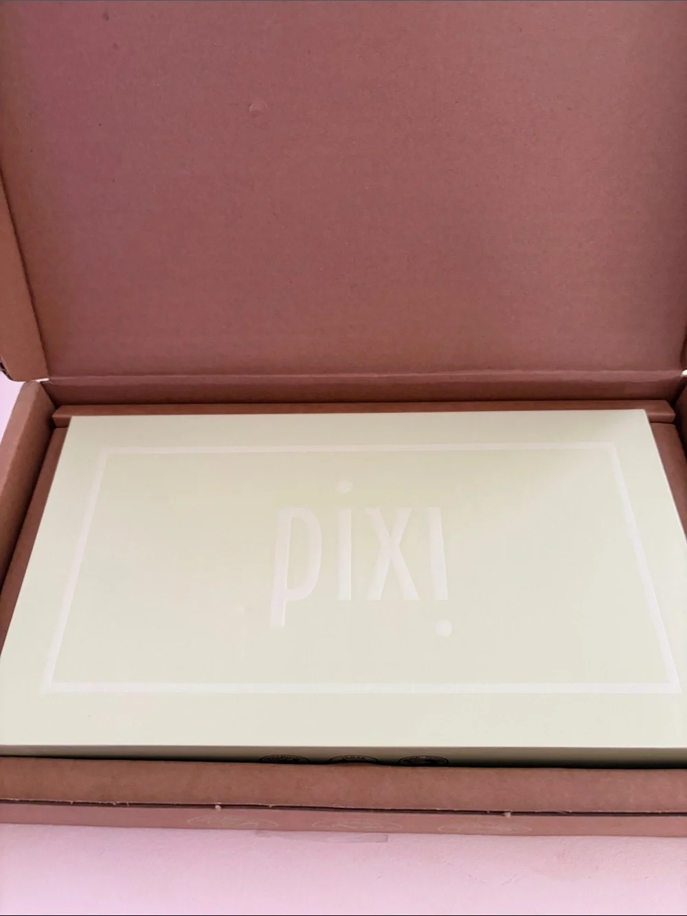 Pixi liquid glow